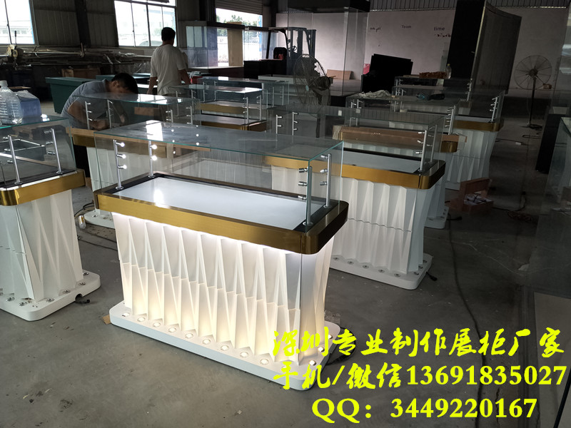 点击新窗口打开大图